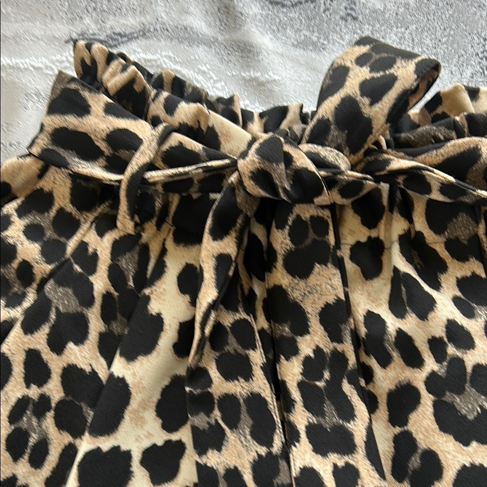 Zara Leopard Print High Waist Shorts - Picture 4 of 10